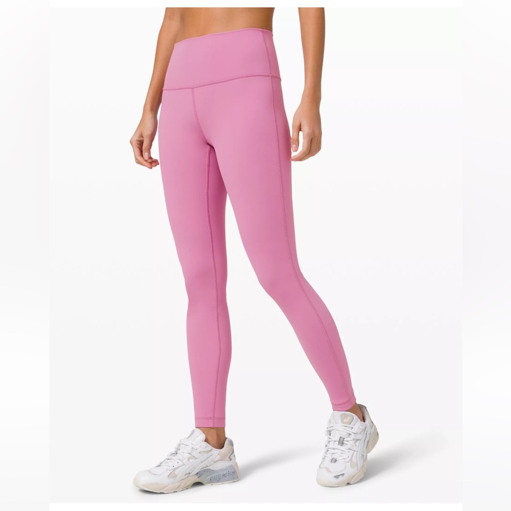 NWOT Lululemon Wunder Under High-Rise Tight in Magenta Glow, size 8